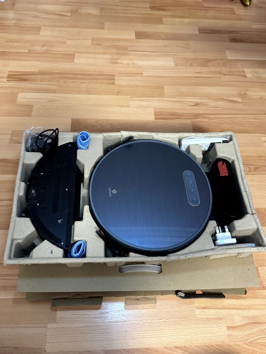 Миючий робот пилосос Lefant m571