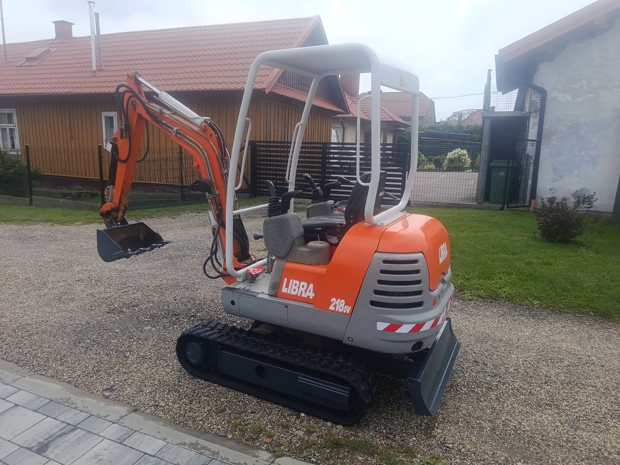 Minikoparka Libra 218SV 1.75t Kubota Super Stan