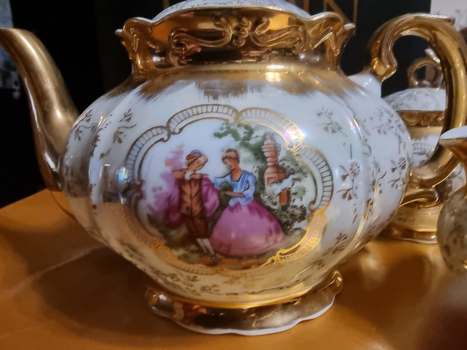 Посуда Чайник, молочник, сахарница..
