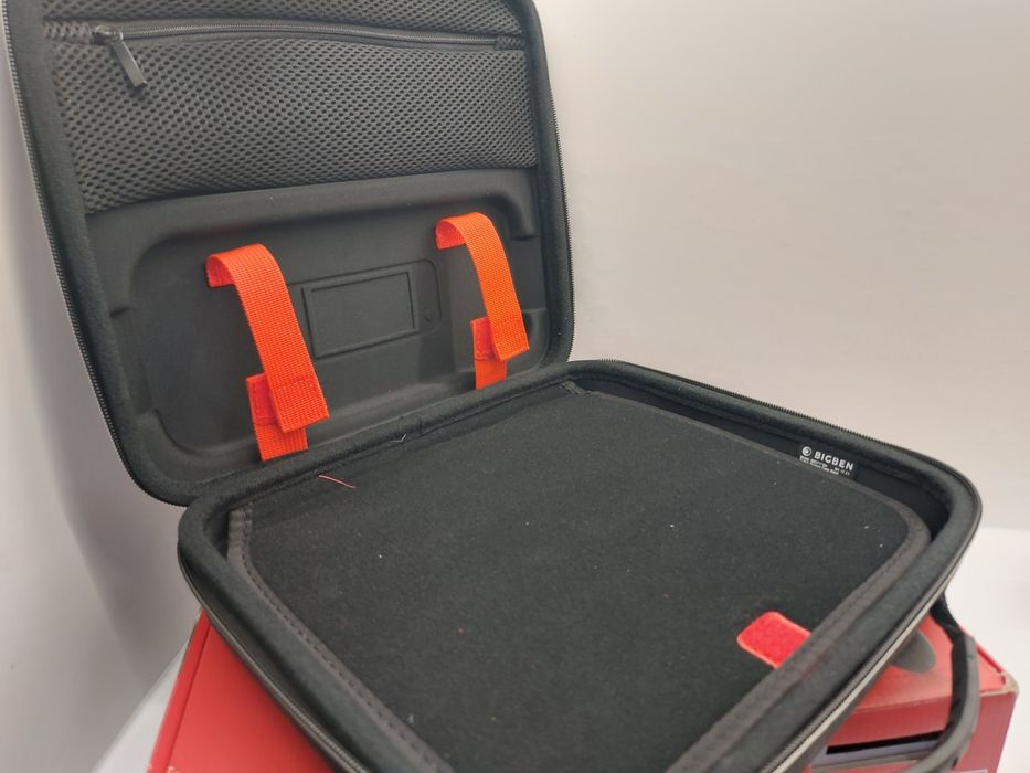 Konsola Nintendo Switch zestaw + etui gratis