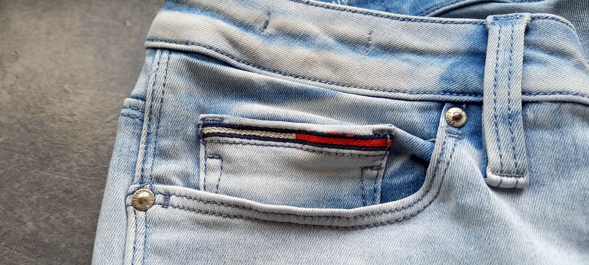 Tommy Hilfiger Mid Rise Skinny Nora, jeansy 30/34