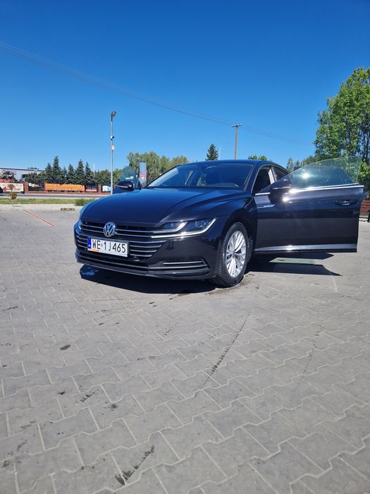 Wypożyczalnia samochodów.