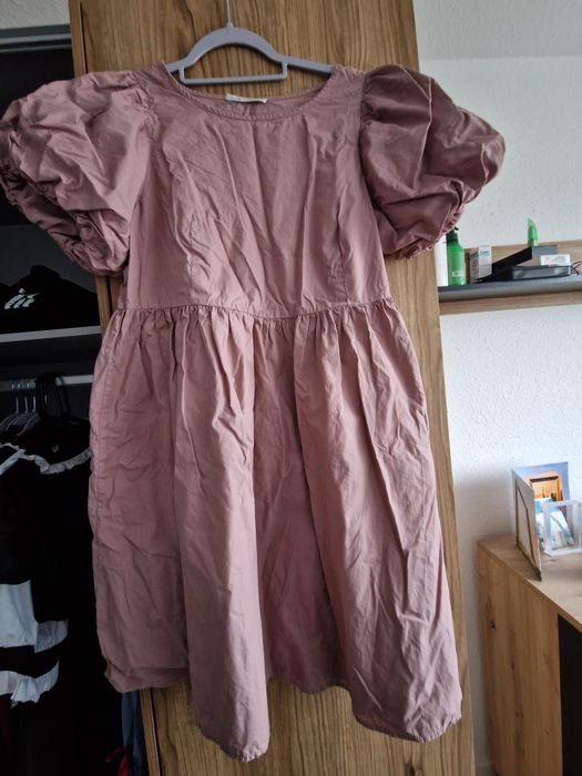 Sukienka podrowy roz