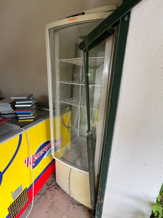 Refrigerador vertical