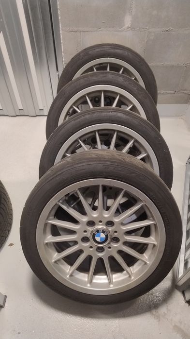 4x Felgi BMW 17 8J styling 32 z oponami TOYO proxes R888R