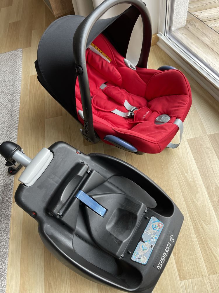 Nosidelko maxi cosi cabrio fix + baza