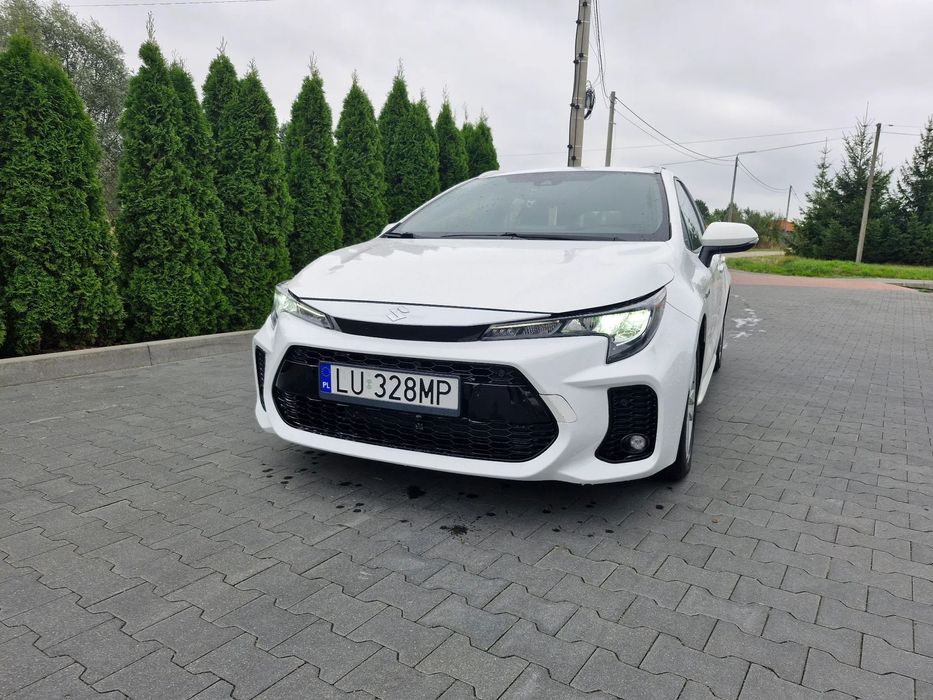 Toyota Corolla Suzuki Swace 1.8 + GAZ, salon Polska, Bogate wyposażenie.