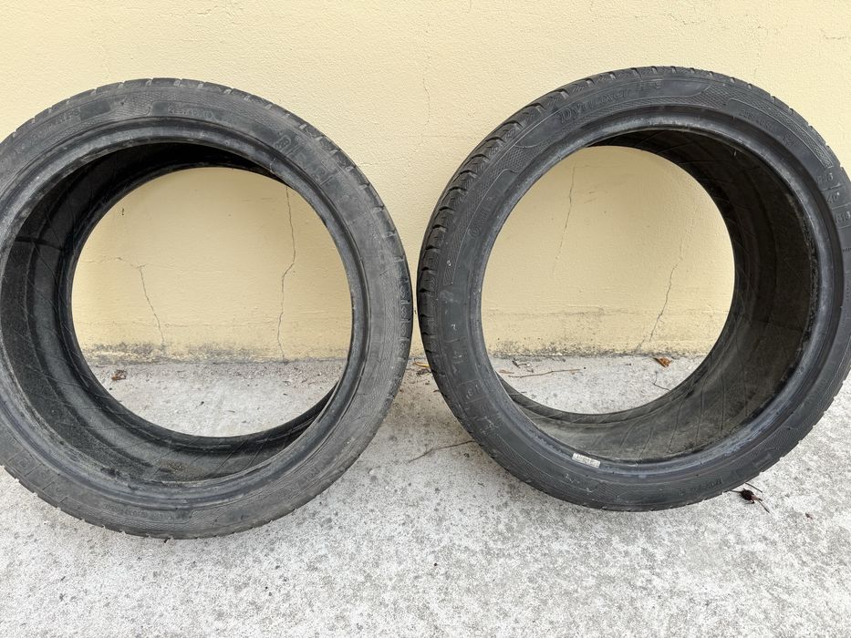 Pneus 225/40 R18 de inverno semi novos