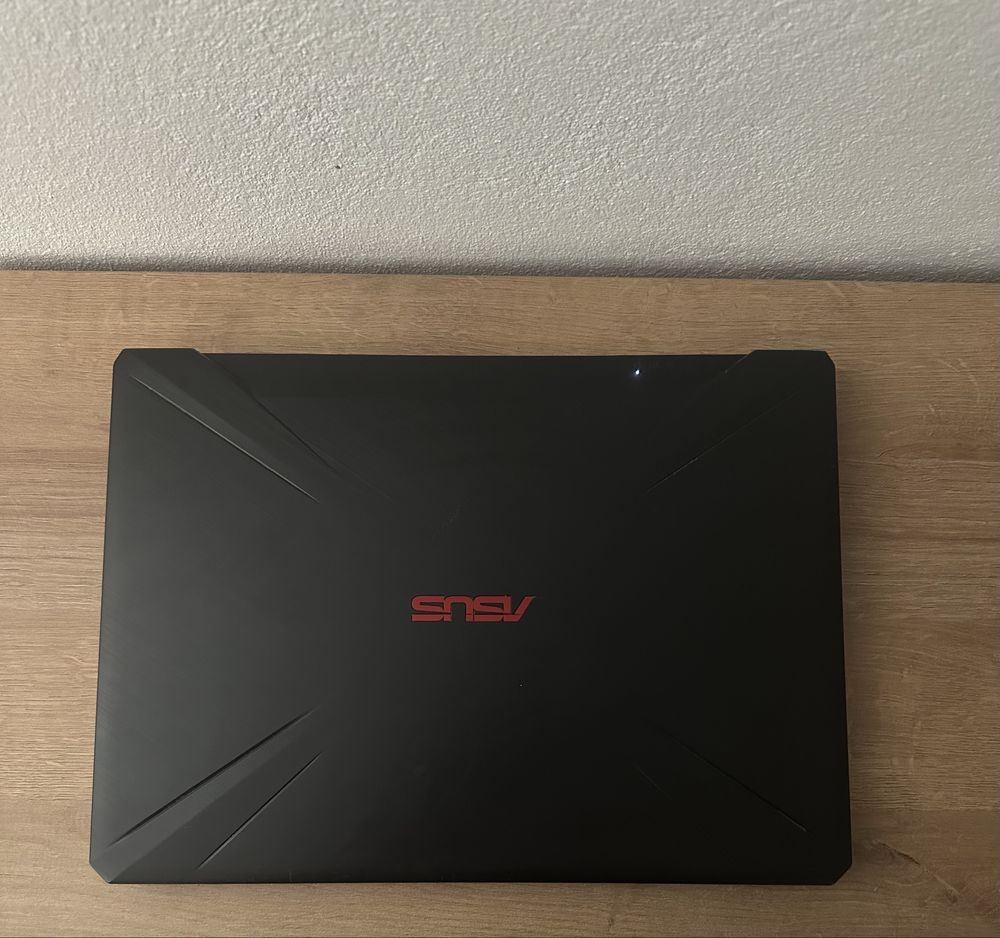 Portátil ASUS tuf Gaming fx505dy