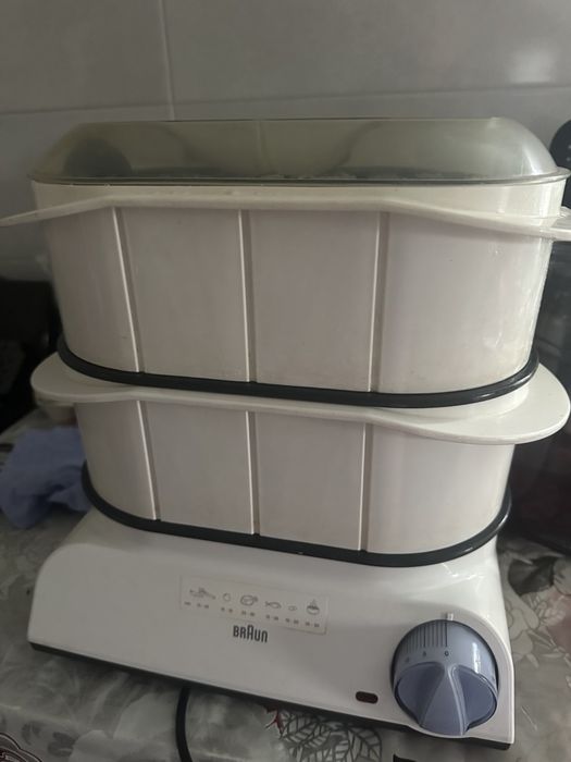 Пароварка Braun.