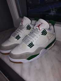 Jordan 4 SB pine green