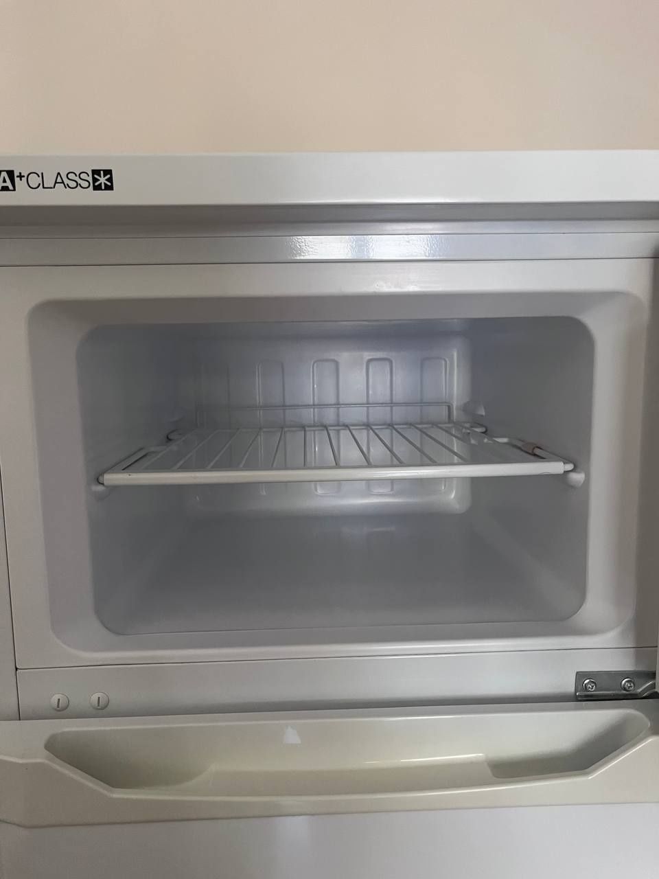 Lodówka Indesit RAA29