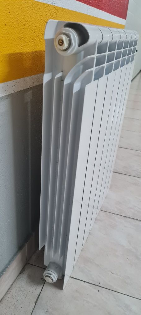 Radiador de água de parede