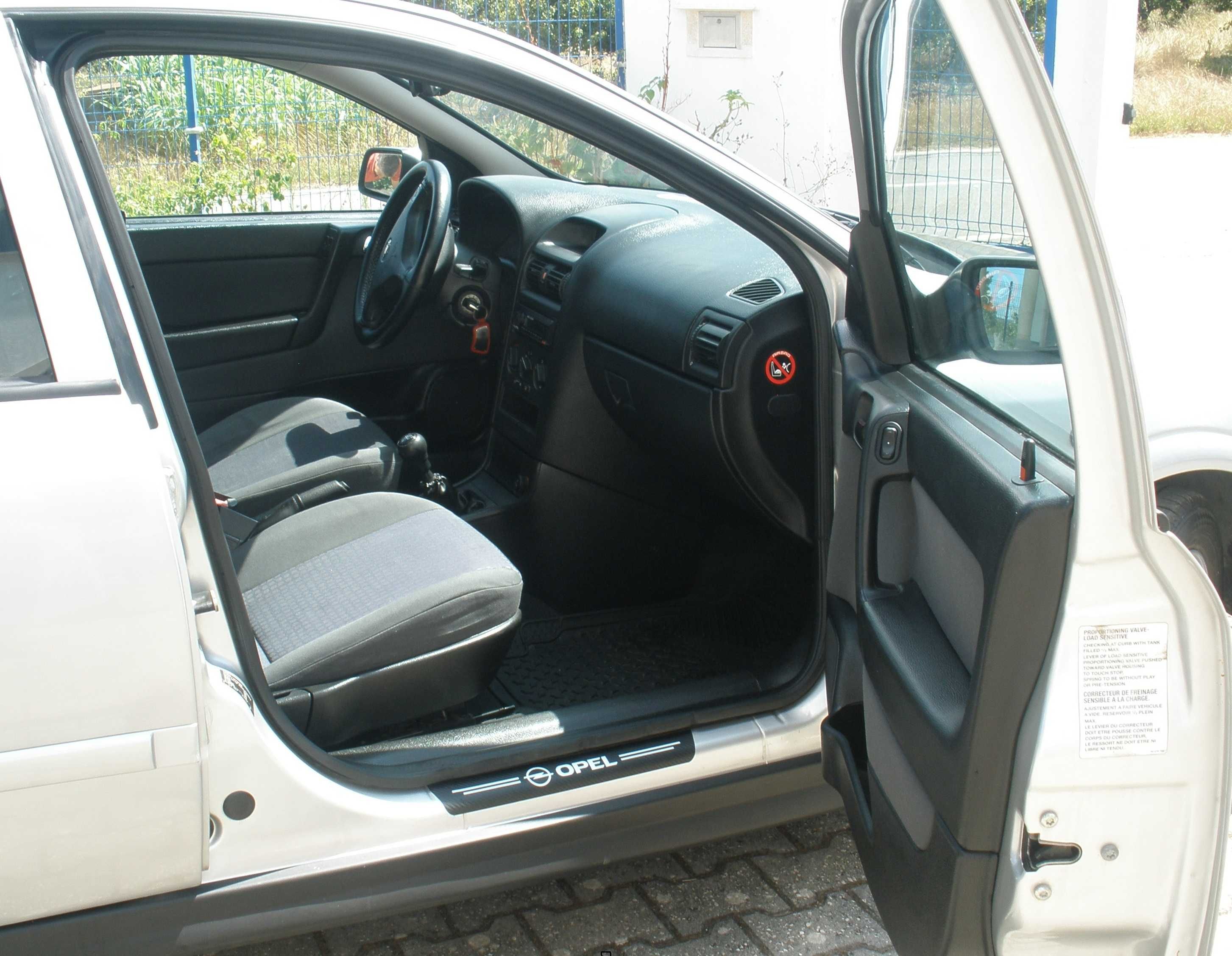 Opel Astra. Impecável ... Muito estimado ... Comprove