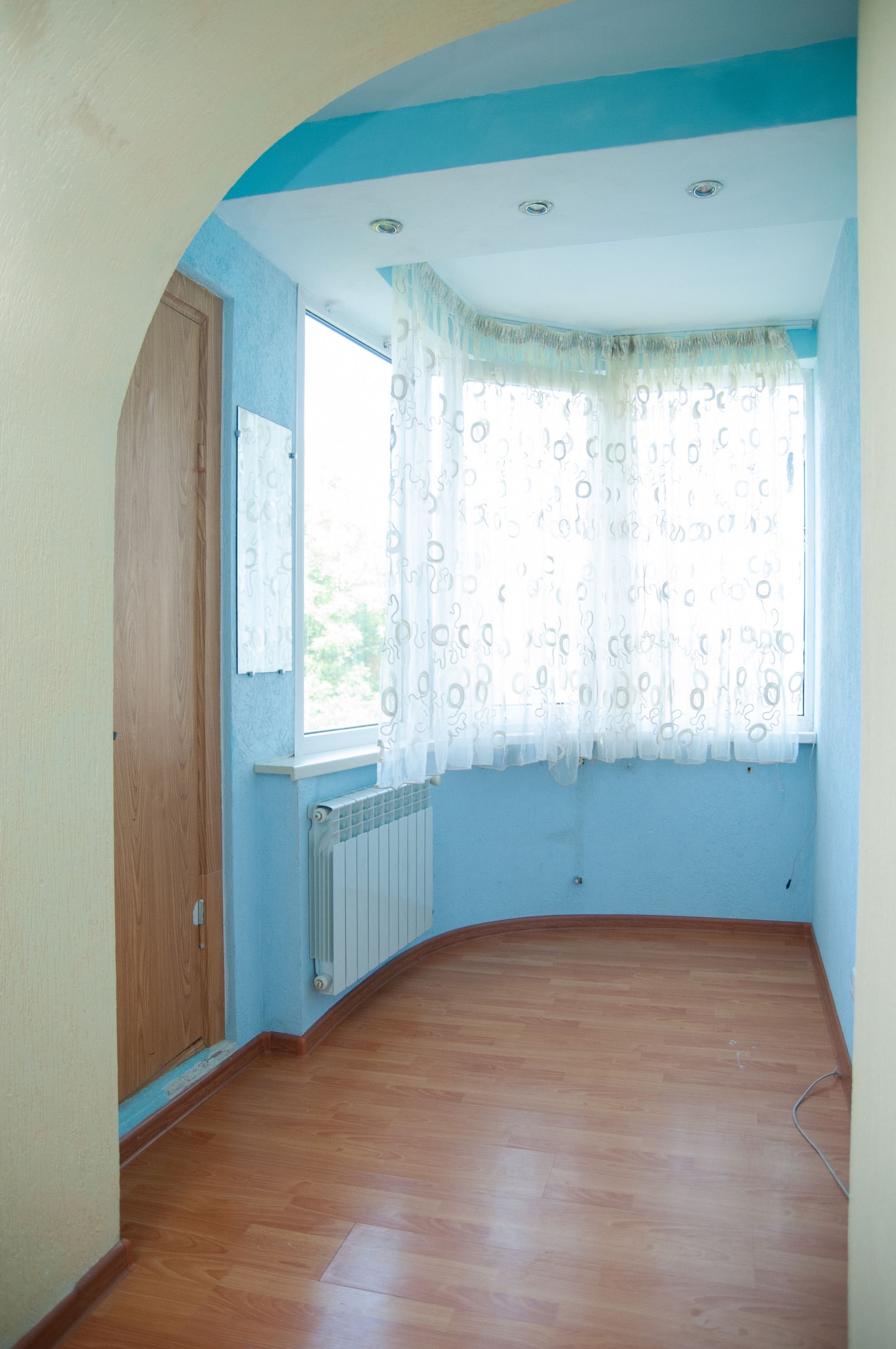 Простора квартира в центрі міста + гараж ! Від власника!