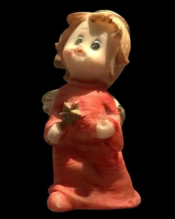 Figurki Aniołków Figurka Aniołek z magiczną różdżką czerwony 5cm