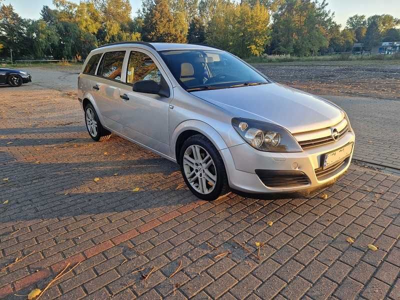 Opel Astra 1,7 cdti kombi bez dpf i dwumasy