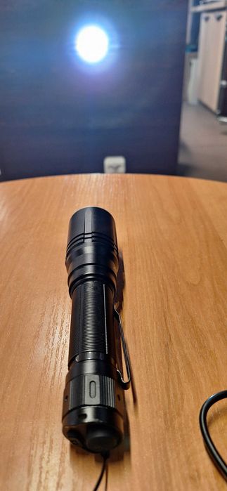 latarka laserowa Fenix HT30R