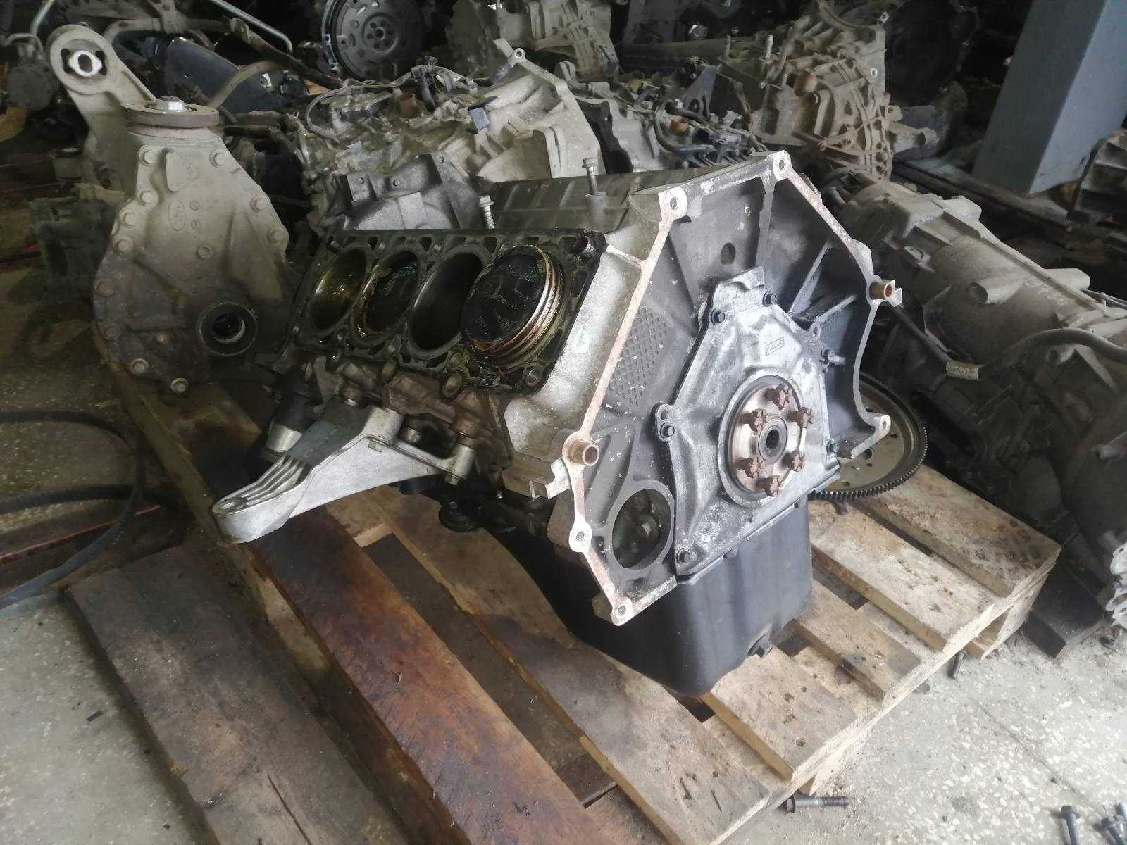 Двигатель Ford Mustang 4,6 Мустанг c46usem, 7R3Z-6007-A, 2C5Z6303BA