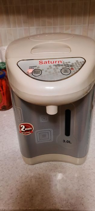 Продам термопот на 3 л