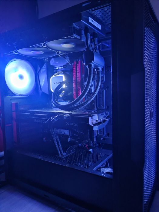 Komputer Ryzen 9 3900X, RX6700XT, 32GB RAM - klawiatura, mysz, monitor