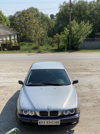 BMW E39 1996 2.5