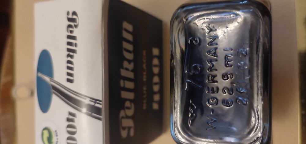 Чорнило чорнило для пір'їної ручки фірма Pelikan