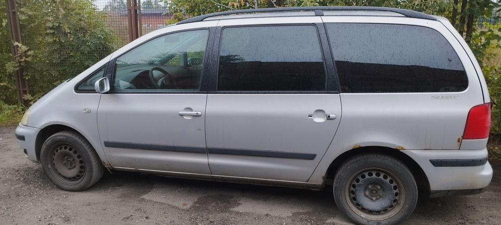 Samochód osobowy 7 miejsc Volkswagen Szaran
