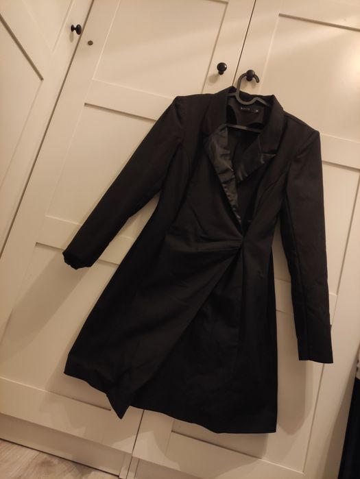 Sukienka marynarkowa czarna