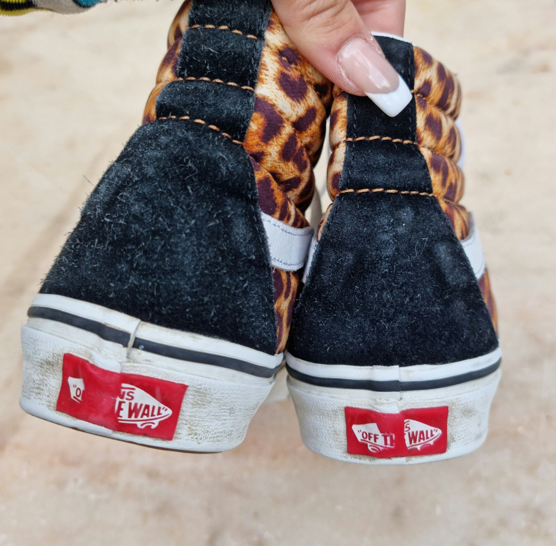 Sapatilhas Vans SK8-HI Leopard

Tamanho 36.5

Em ótimo estado, como no