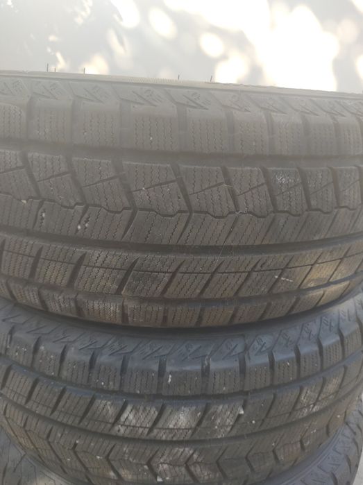 Шини, гума, скати майже нові