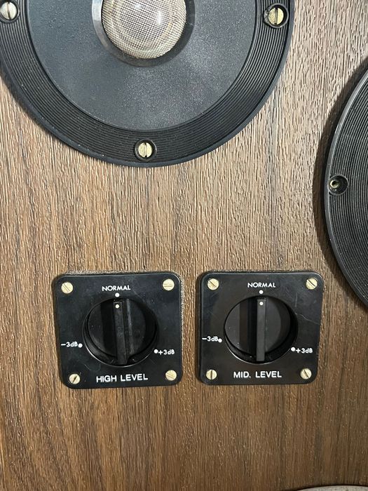 Colunas 3 vias 100w 8omg