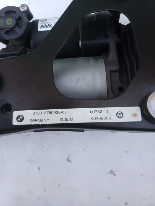 Пневмокомпресор BMW X5 E70 E71 компреcор пневмы пневма компрессор BMW