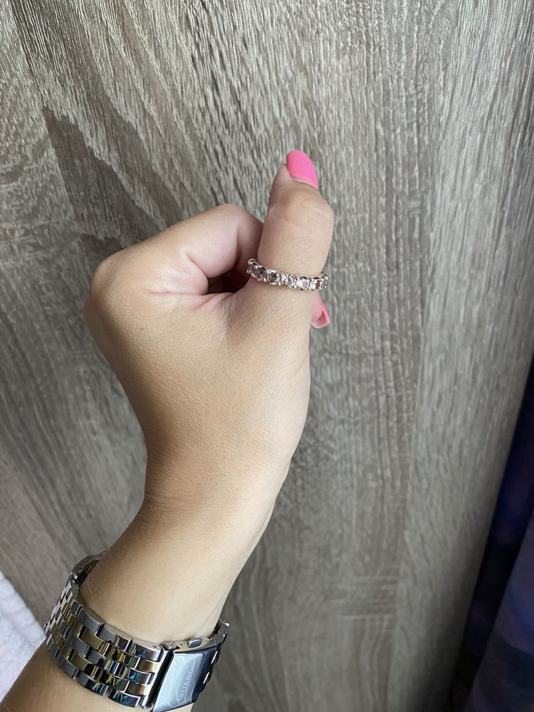 Кольцо каблучка з рожевими цирконами 17,5 срібло