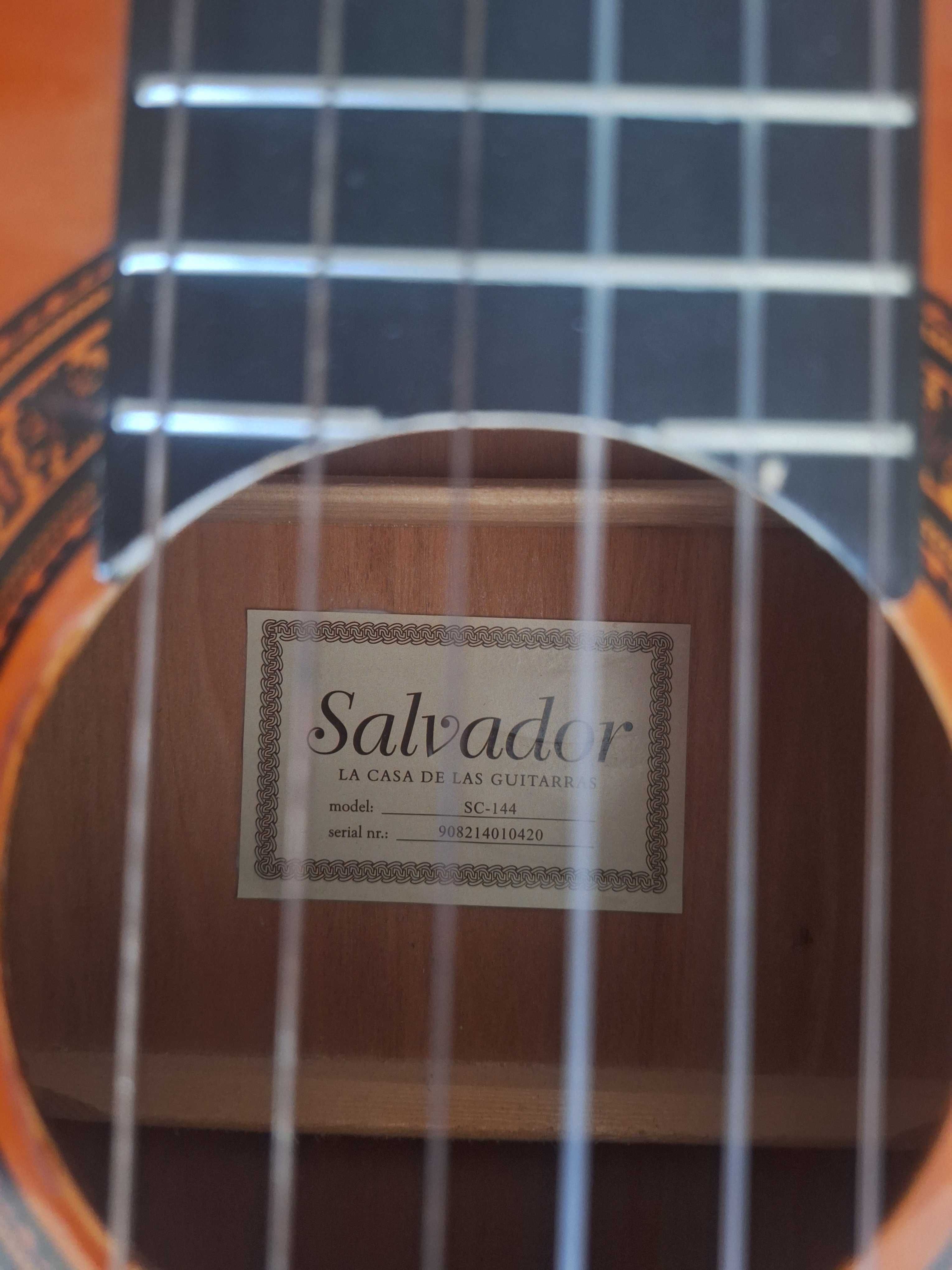 Sprzedam gitarę Salvador SC-144