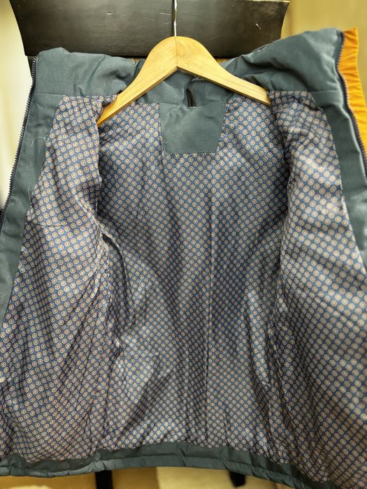 Продам курточку для хлопчика 10-12 років