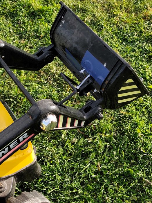 Ciągnik dla dzieci na akumulator