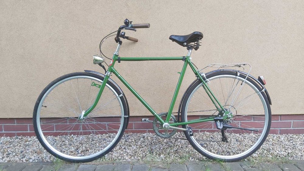 Piękny rower retro - odnowiony miejski klasyk