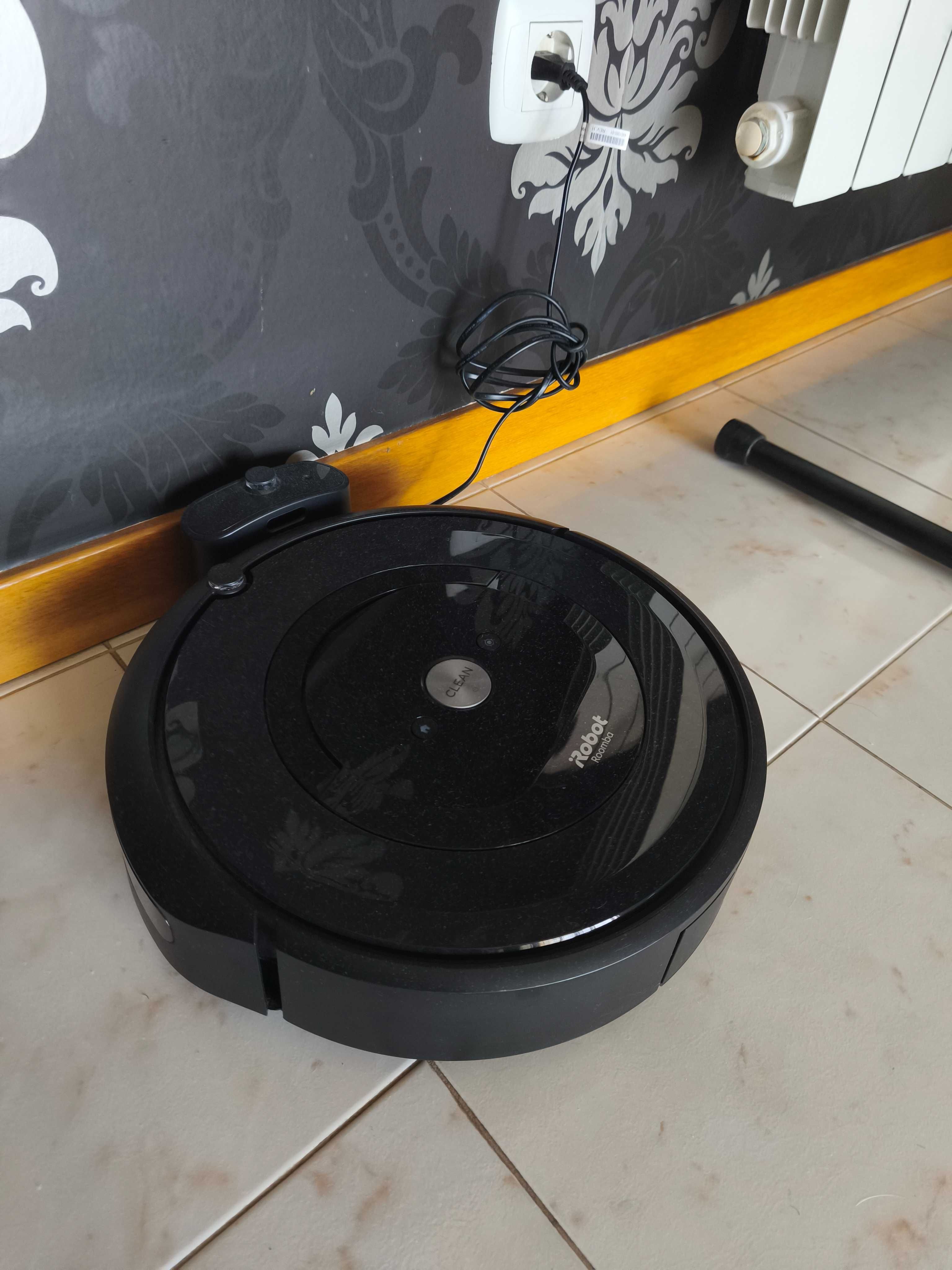 Aspirador Inteligente ROOMBA E5 COMO NOVO