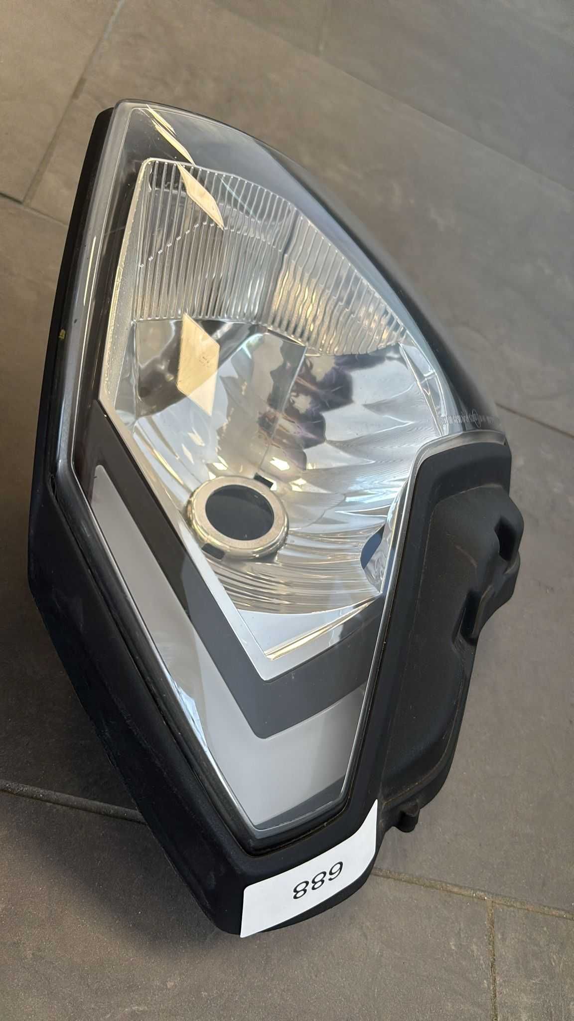 Lampa Reflektor Przód Yamaha MT 125. 2014-20 [688]
