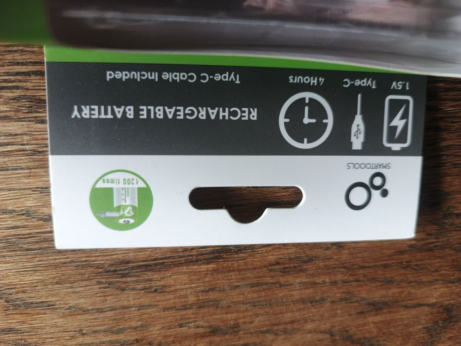 Sprzedam kpl. 2szt akumulatorków R20 ładowane USB-C 1.5V