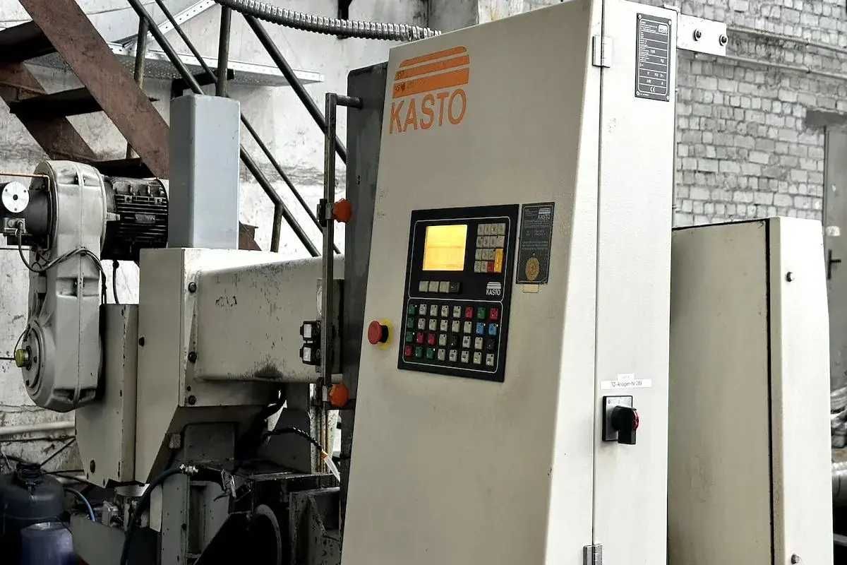Ленточнопильний станок / Стрічкопильний верстат KASTO HBA 420 AU
