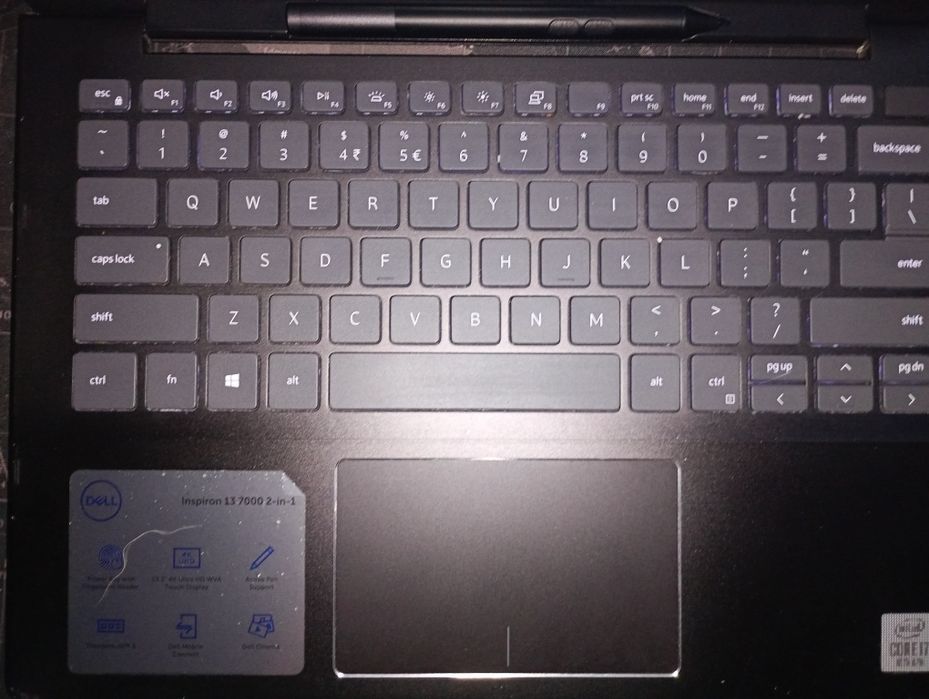 Dell Inspiron 13 7000 ekran dotykowy może się zamienić w tablet