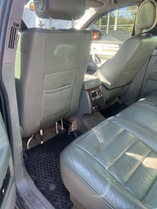 Продам Фольксваген Туарег 2003 год срочно