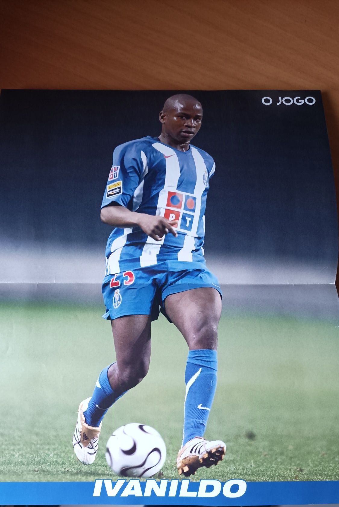 Livro de Ouro FC Porto inclui posters