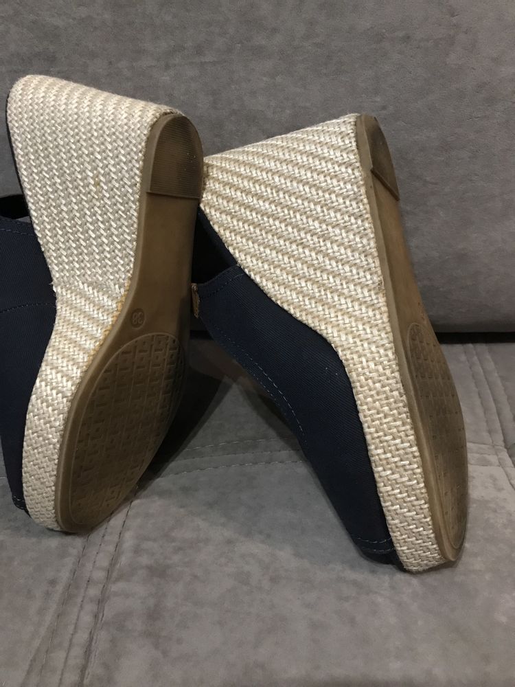 Buty na koturnie 38 Deichmann