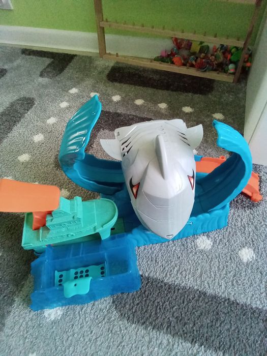 Hotwheels robo rekin tor wyrzutnia