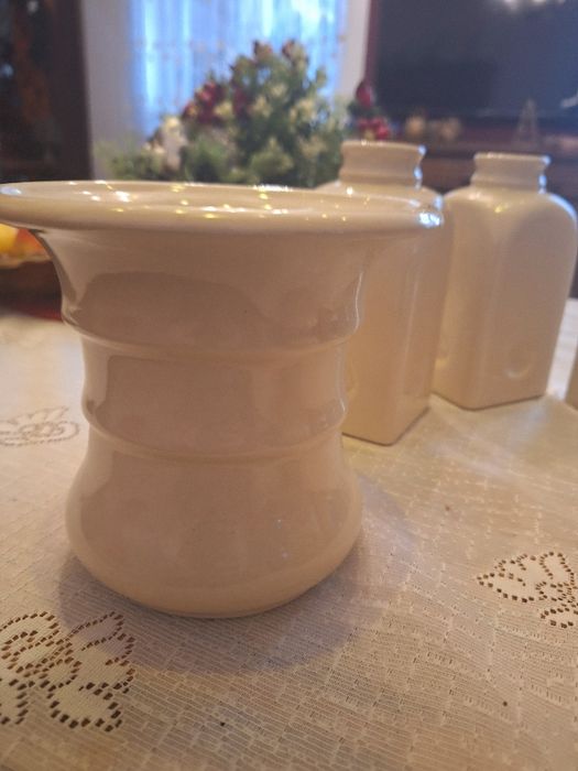 Kpl.wazonikow ceramicznych 7 szt - 59 zl