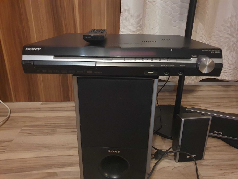 Kino domowe Sony DAV DZ-560