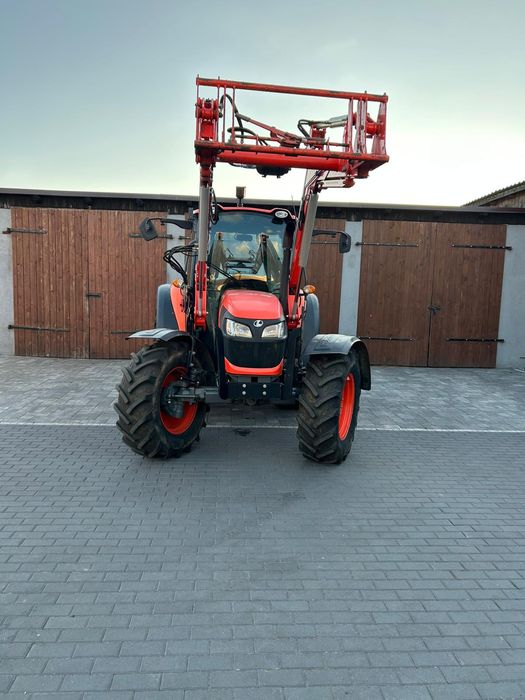 Kubota M9960 .2930MTG 2014ROK SALON POLSKA M9960 new holland case
